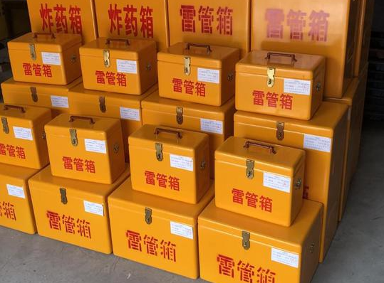 新州镇玻璃钢雷管箱的使用寿命一般是多少？
